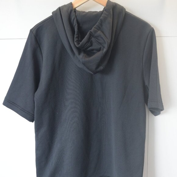 Under Armour half sleeve hoodie (M) - Picture 2 of 2